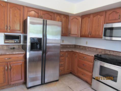 906 E 49th Street Marion IN 46953