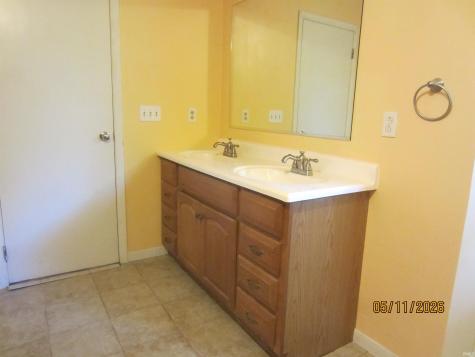 906 E 49th Street Marion IN 46953