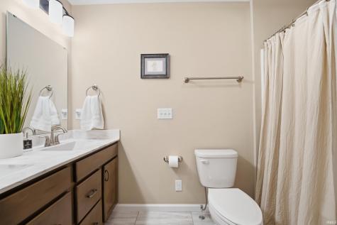 4336 Admirals Cove Drive Lafayette IN 47909
