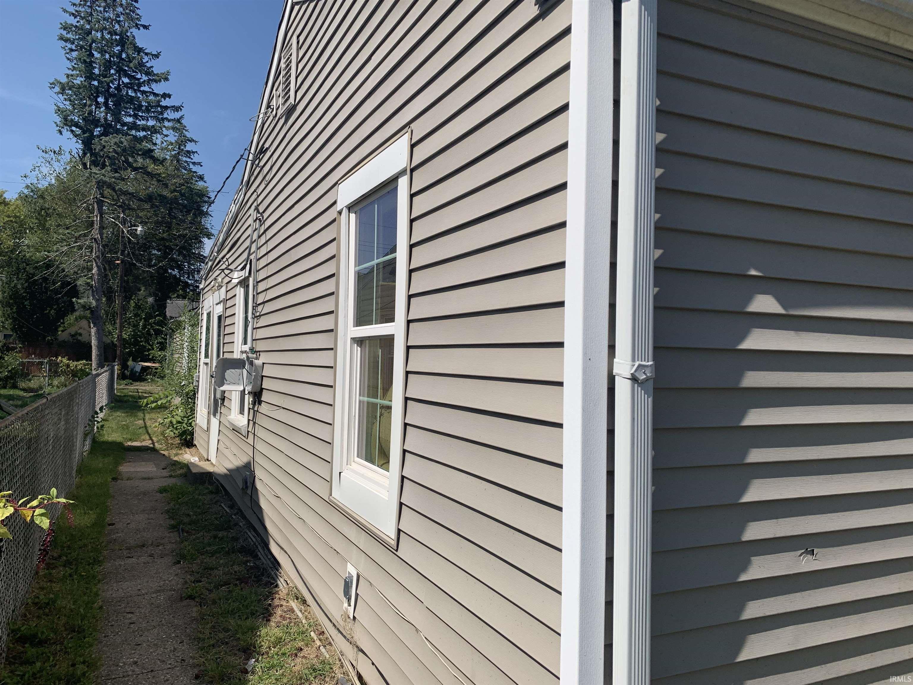 1649 N Adams Street South Bend IN 46628