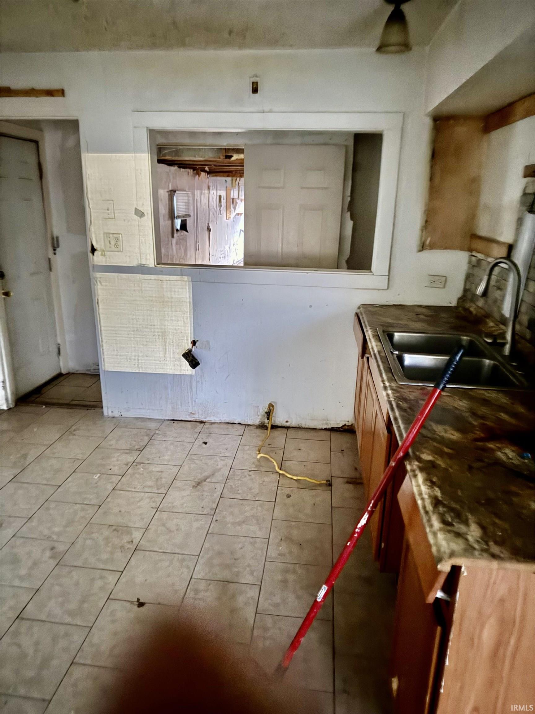 1649 N Adams Street South Bend IN 46628
