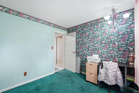 5725 Whitney Avenue Fort Wayne IN 46809
