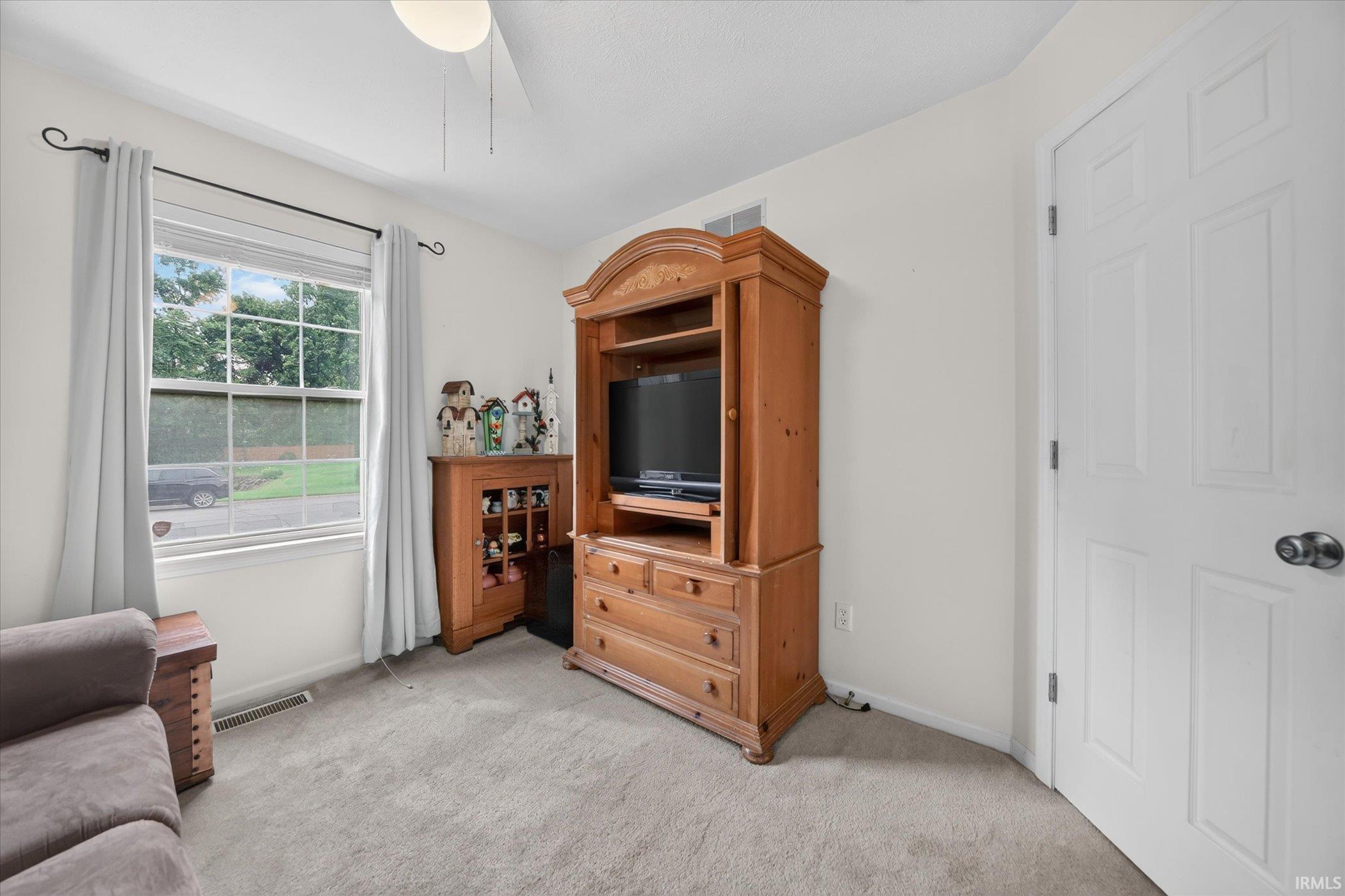 10021 Ashwood Forest Drive Osceola IN 46561