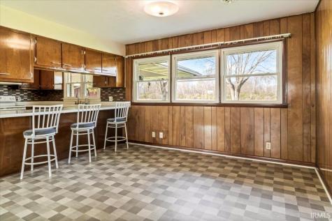 9809 S Us 35 Highway Losantville IN 47354