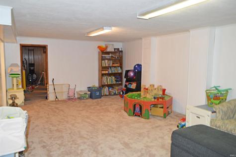 5009 Elmhurst Drive Evansville IN 47711
