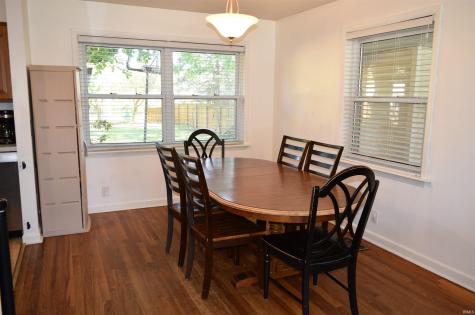 5009 Elmhurst Drive Evansville IN 47711