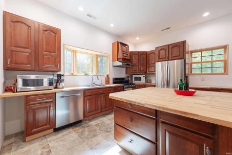 475 Wychwood Drive Nashville IN 47448