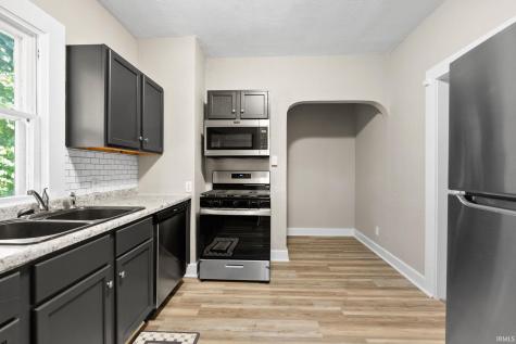 805 W Wildwood Avenue Fort Wayne IN 46807