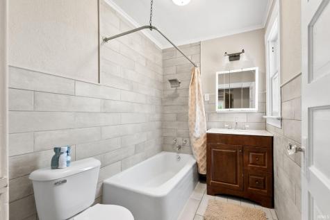 805 W Wildwood Avenue Fort Wayne IN 46807