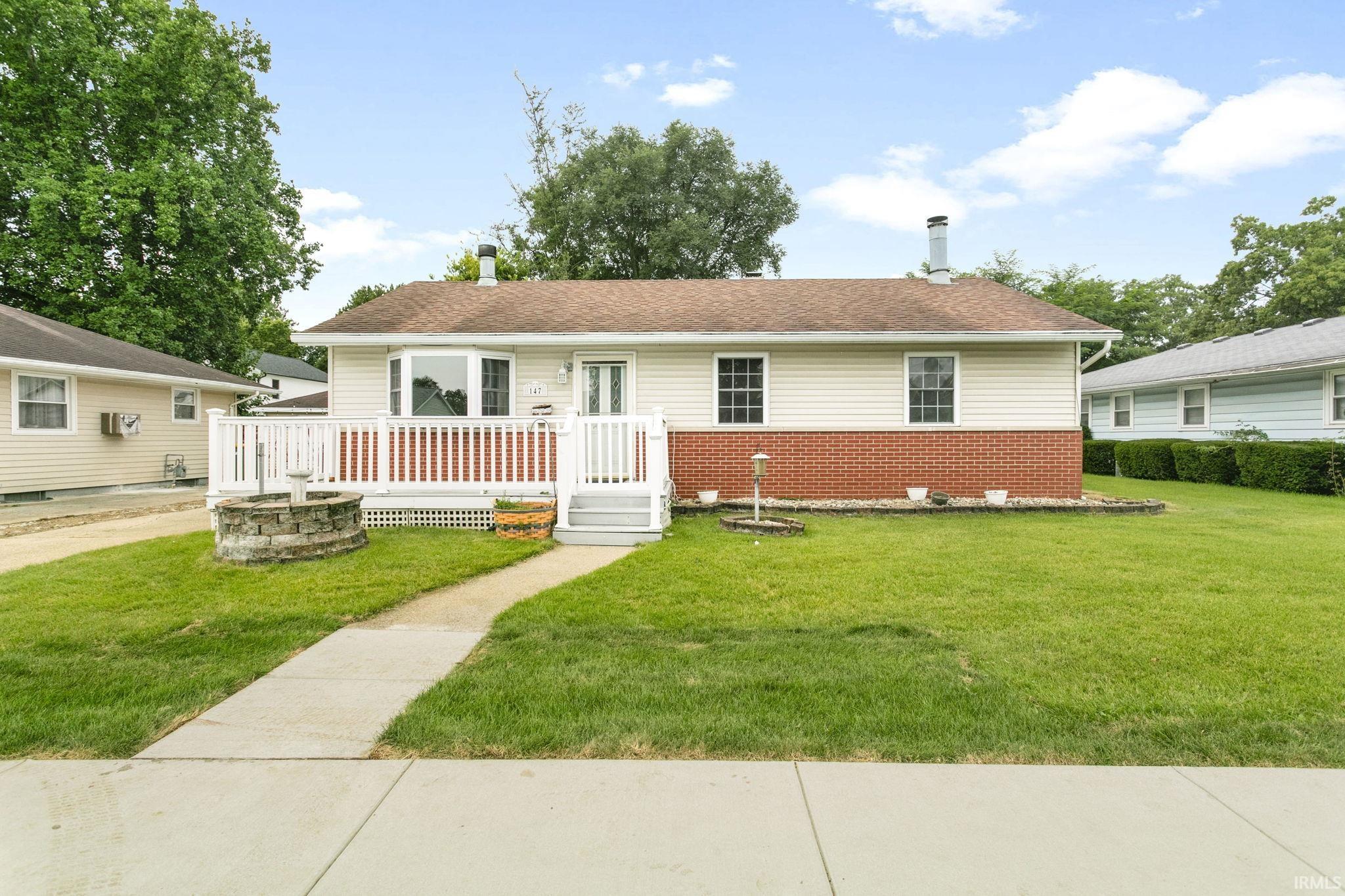 147 N Oakley Avenue Mishawaka IN 46544