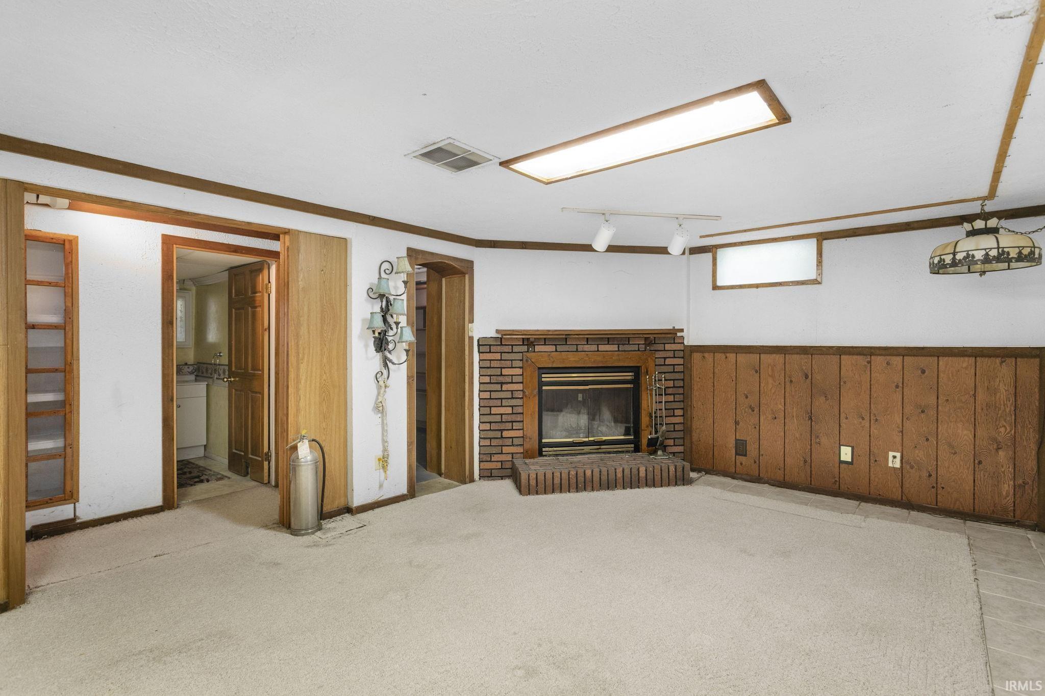 147 N Oakley Avenue Mishawaka IN 46544