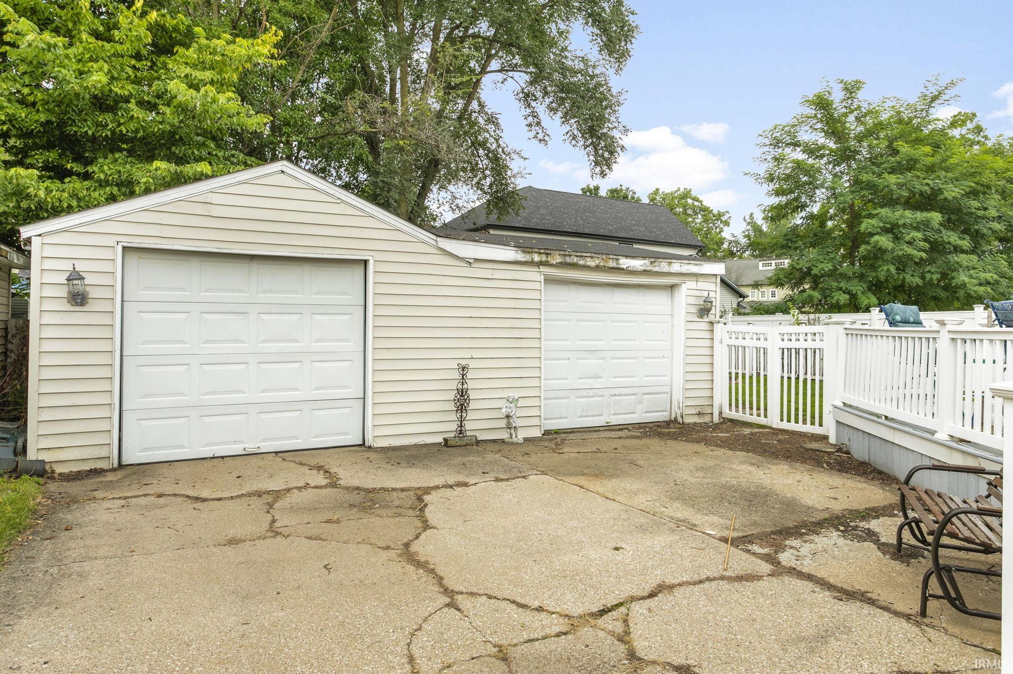 147 N Oakley Avenue Mishawaka IN 46544