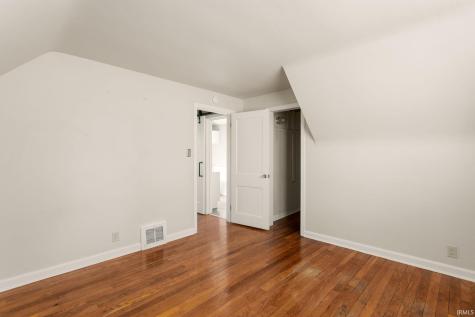 624 S 29th Street South Bend IN 46615
