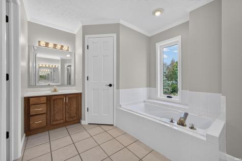 621 Knoll Wood Lane Greentown IN 46936
