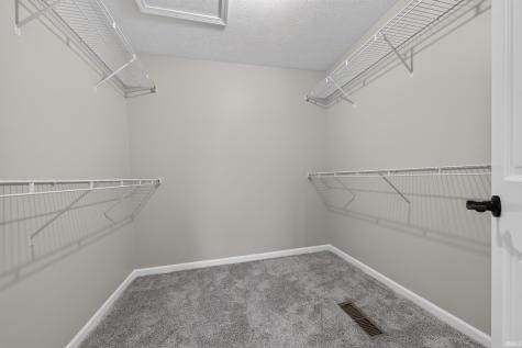 621 Knoll Wood Lane Greentown IN 46936