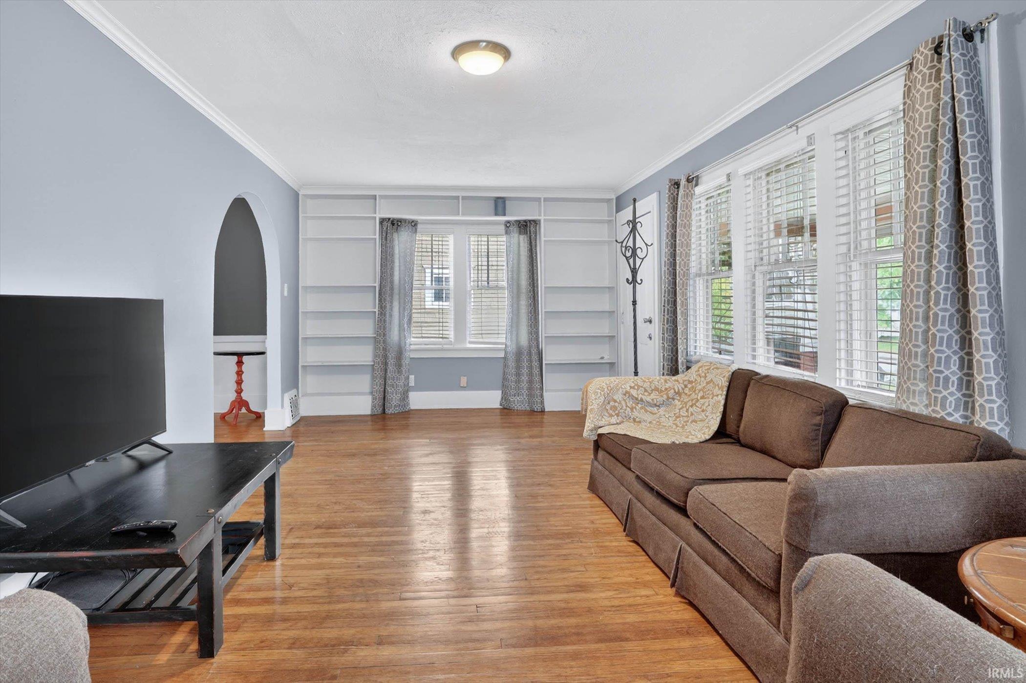 625 E Eckman Street South Bend IN 46614