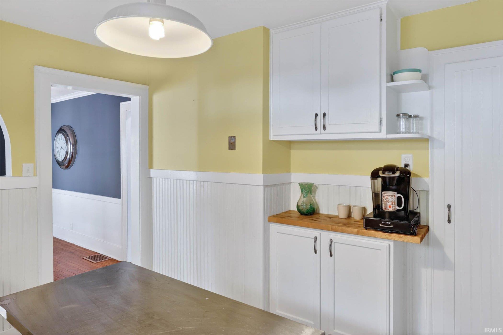 625 E Eckman Street South Bend IN 46614