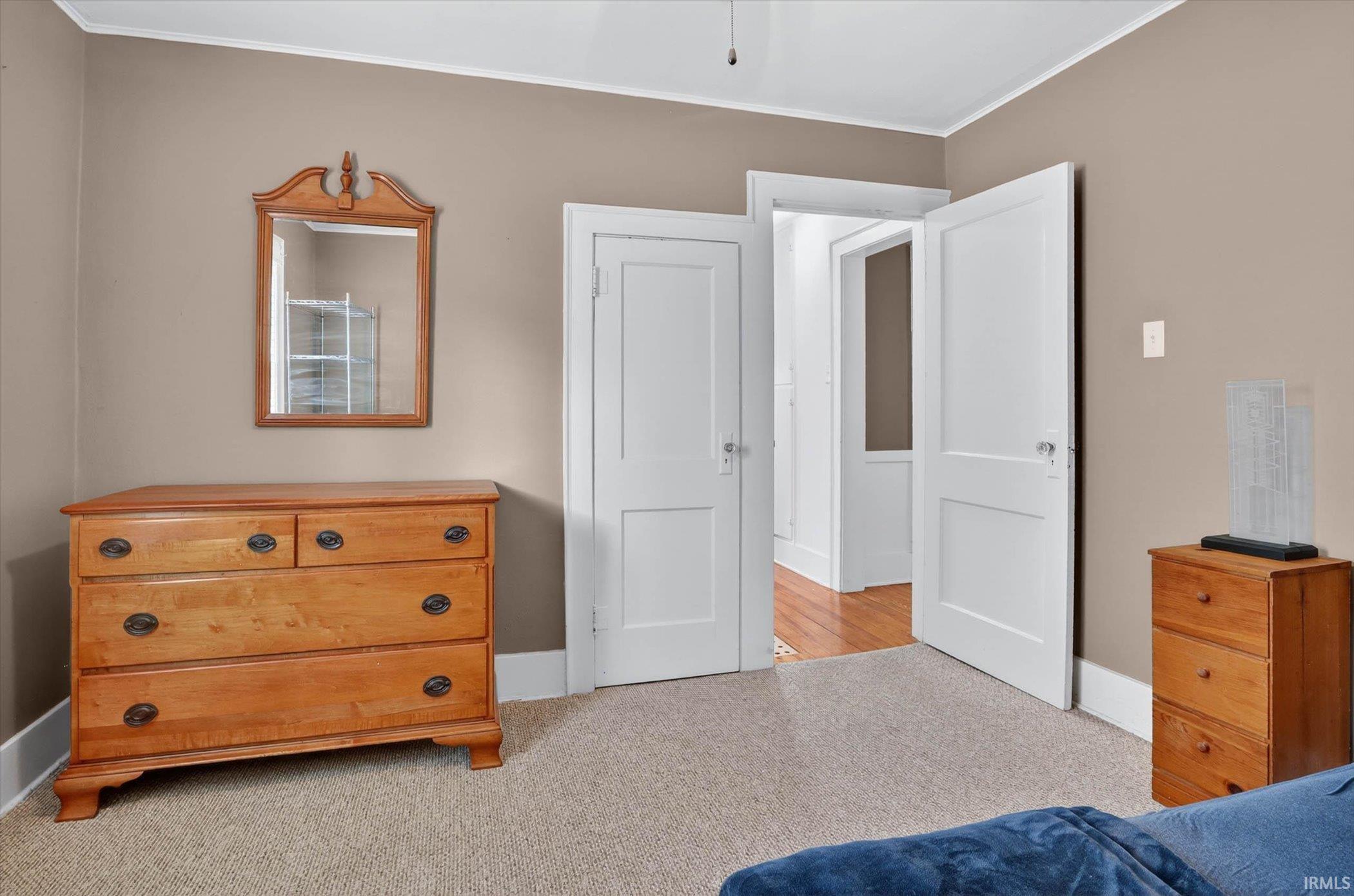 625 E Eckman Street South Bend IN 46614