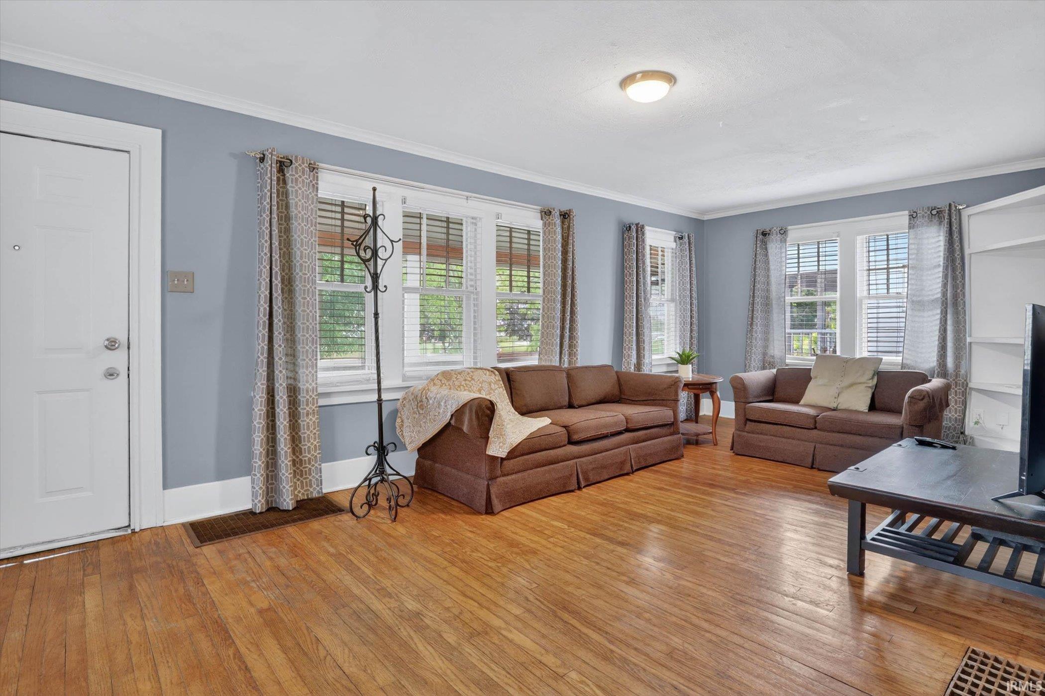 625 E Eckman Street South Bend IN 46614