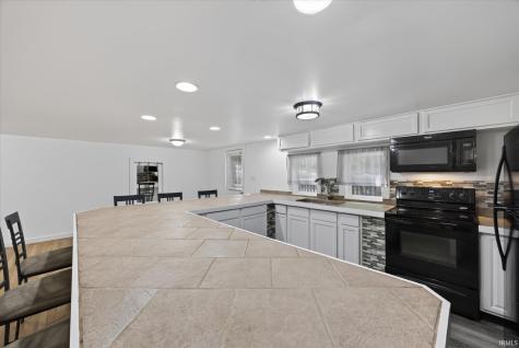 1365 Lakeside Drive Spencer IN 47460