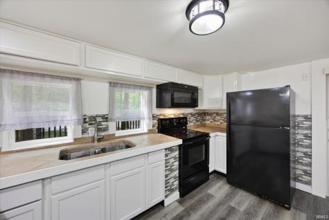 1365 Lakeside Drive Spencer IN 47460