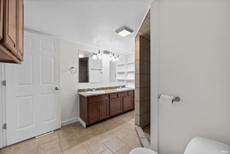 1365 Lakeside Drive Spencer IN 47460