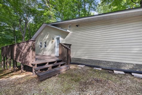 1365 Lakeside Drive Spencer IN 47460