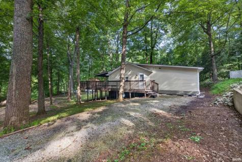 1365 Lakeside Drive Spencer IN 47460