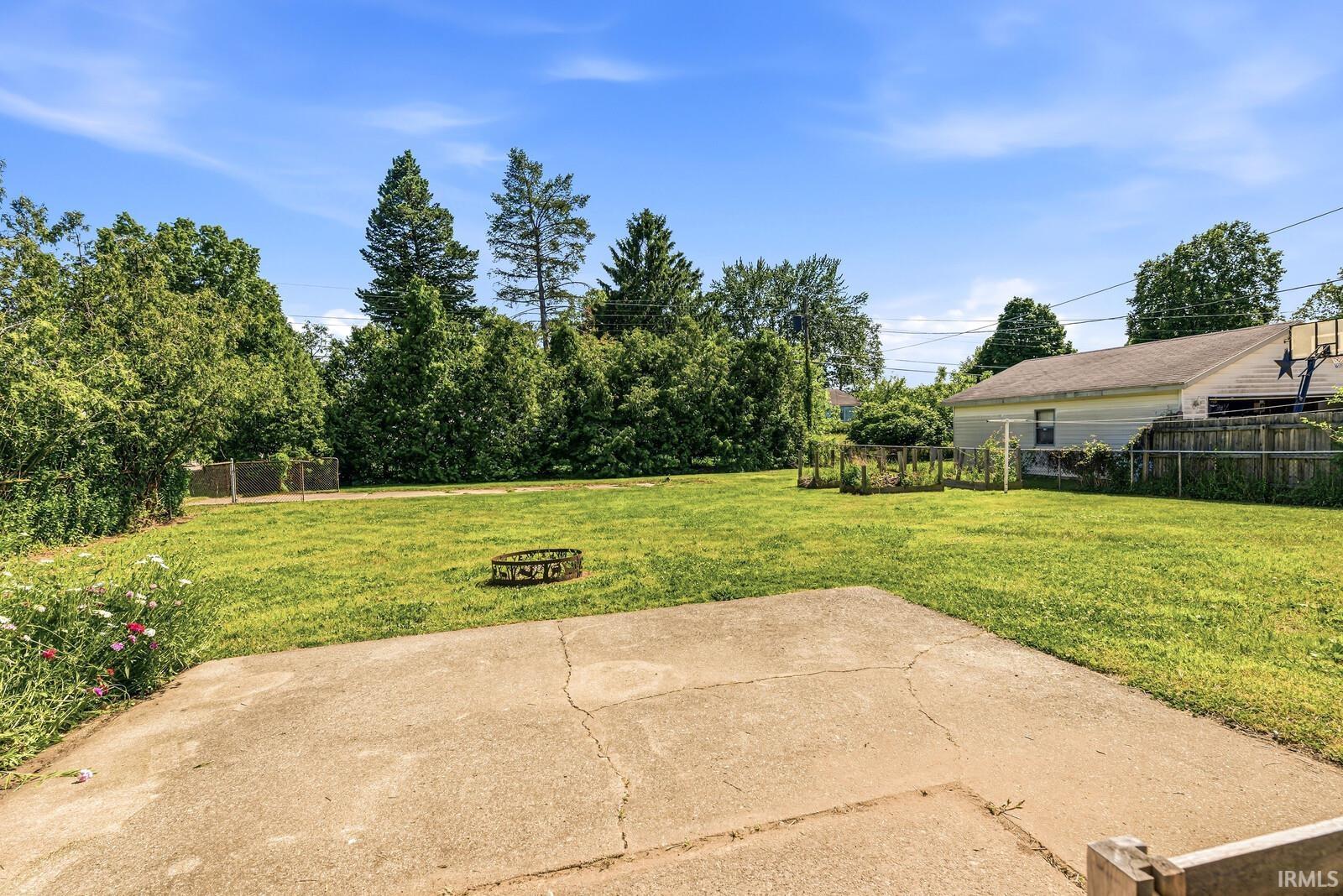19732 Lucinda Street South Bend IN 46614