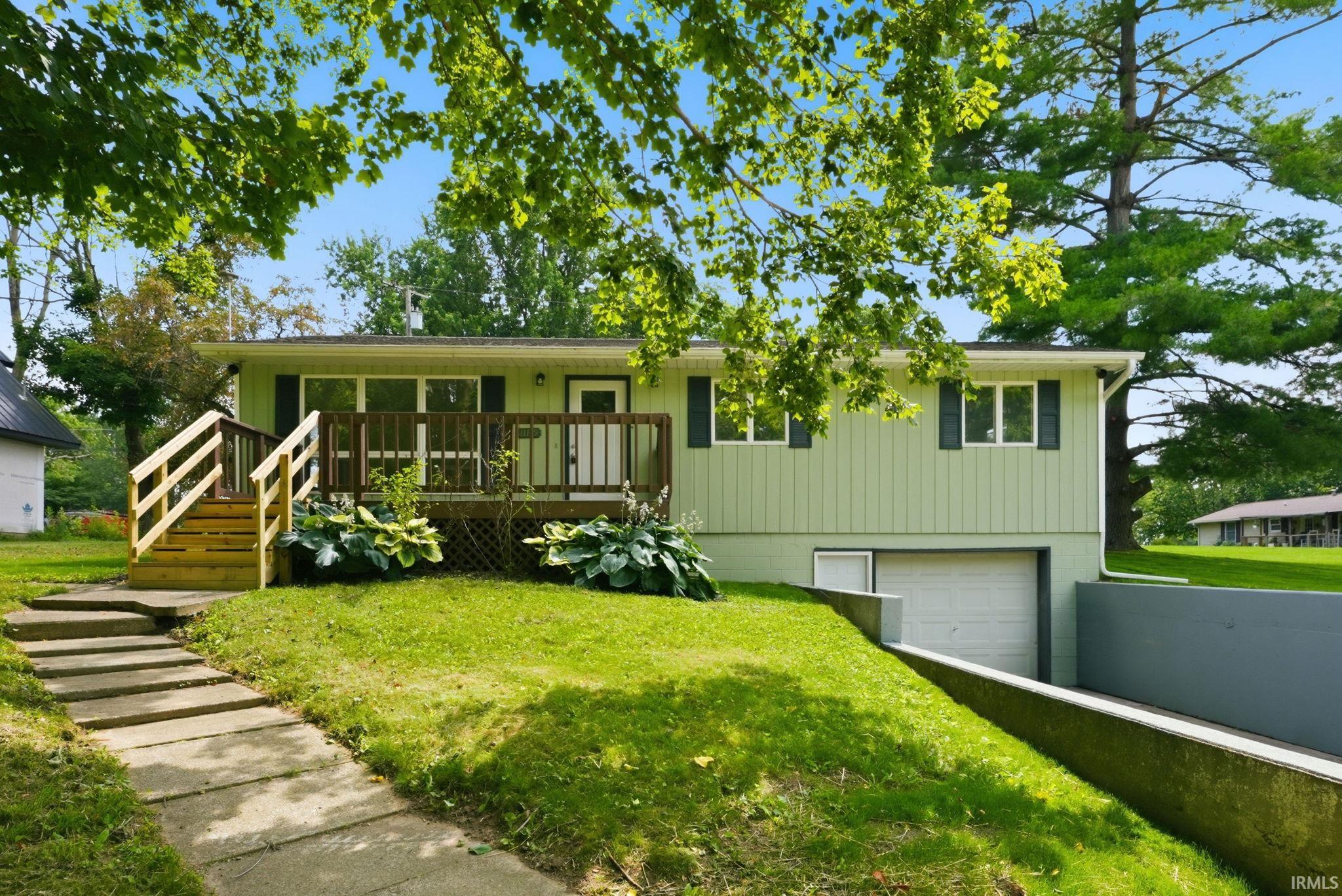 11179 N Wawasee Circle E Circle Cromwell IN 46732