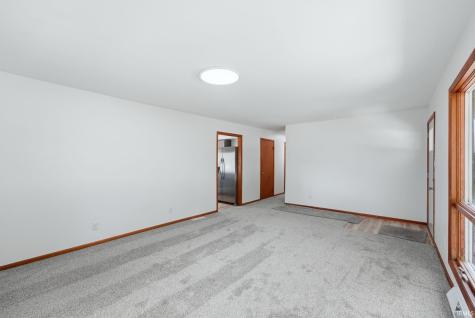 11179 N Wawasee Circle E Circle Cromwell IN 46732