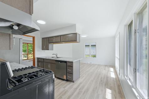 11179 N Wawasee Circle E Circle Cromwell IN 46732