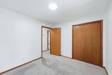 11179 N Wawasee Circle E Circle Cromwell IN 46732