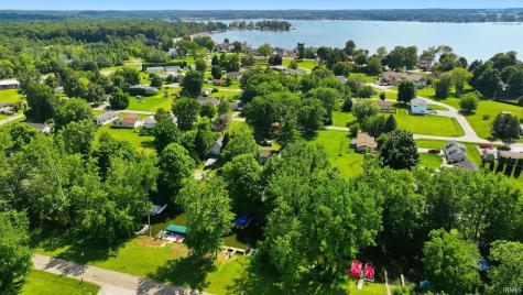 11179 N Wawasee Circle E Circle Cromwell IN 46732