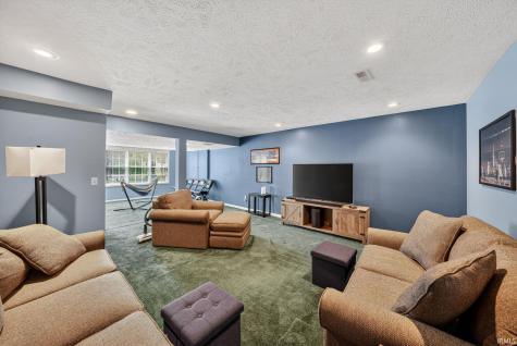 14296 Parkridge Drive Granger IN 46530