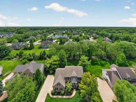 14296 Parkridge Drive Granger IN 46530