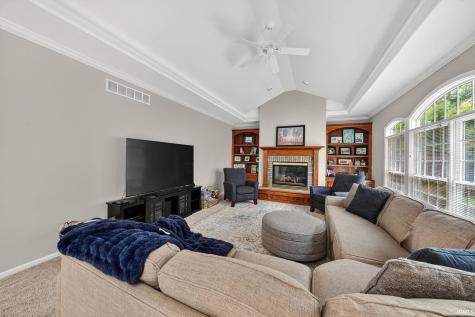 14296 Parkridge Drive Granger IN 46530