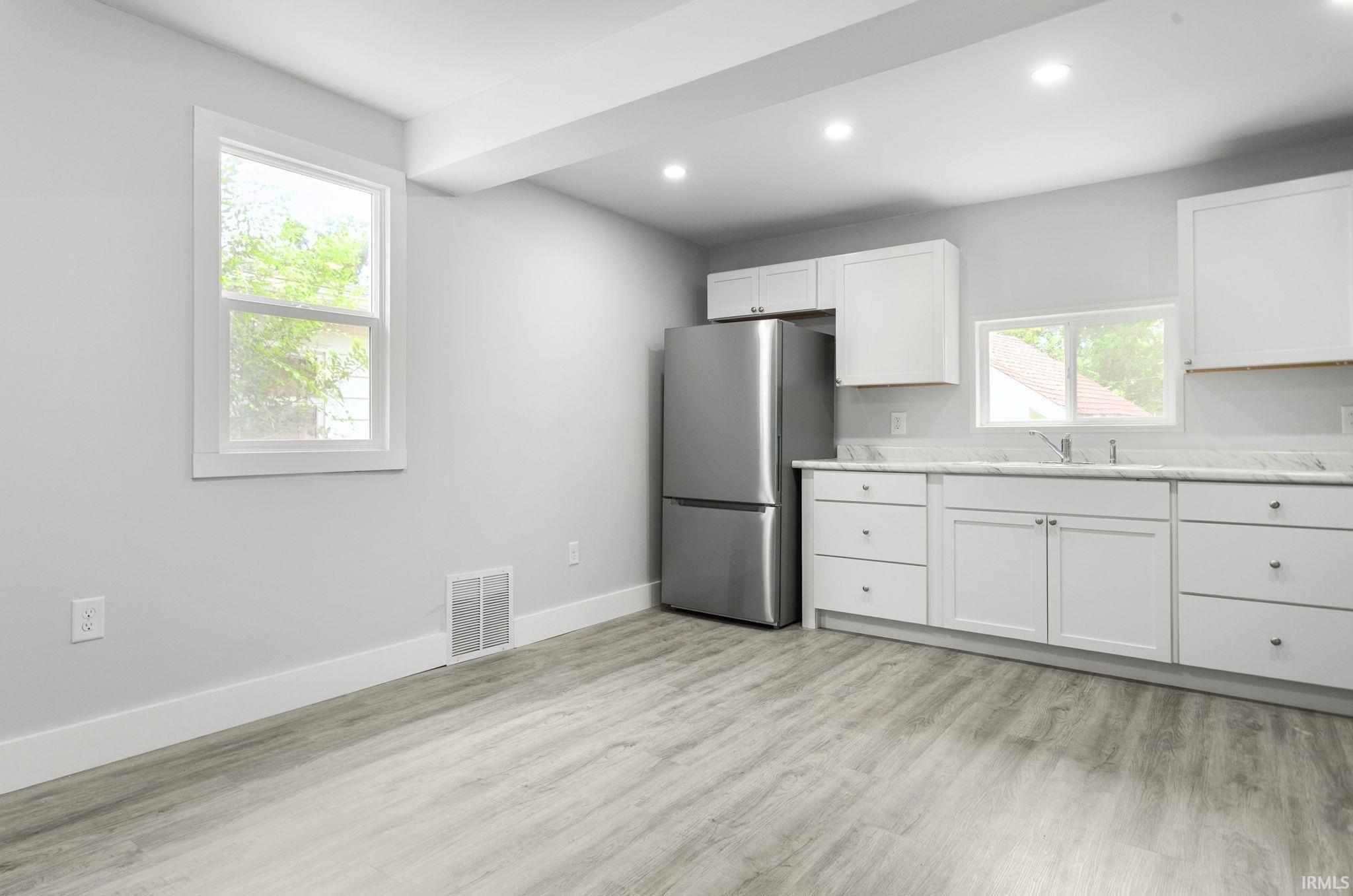 1046 Lawndale Avenue South Bend IN 46628