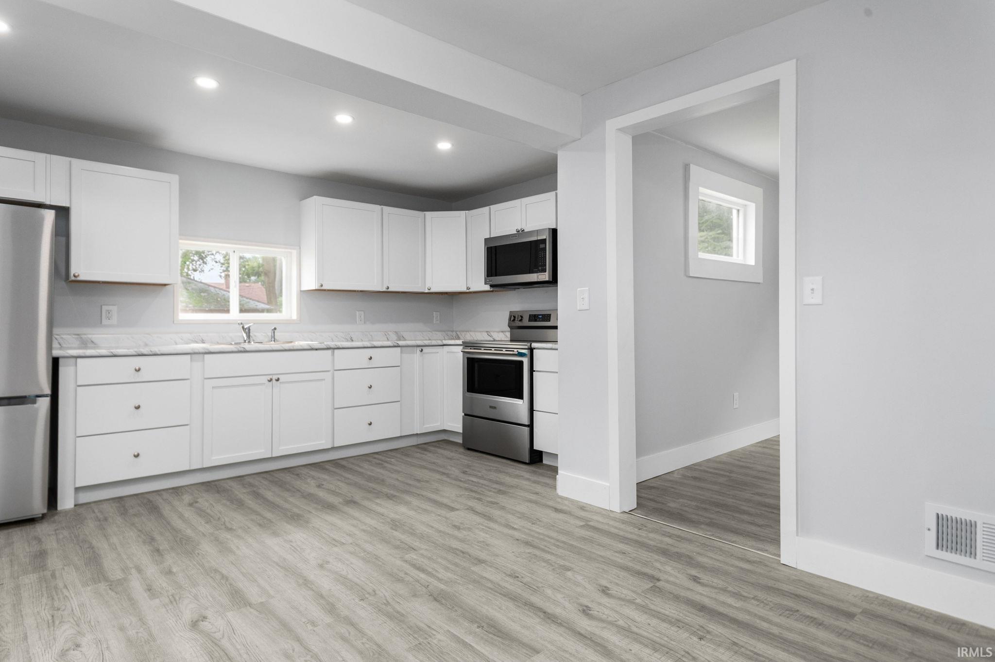 1046 Lawndale Avenue South Bend IN 46628
