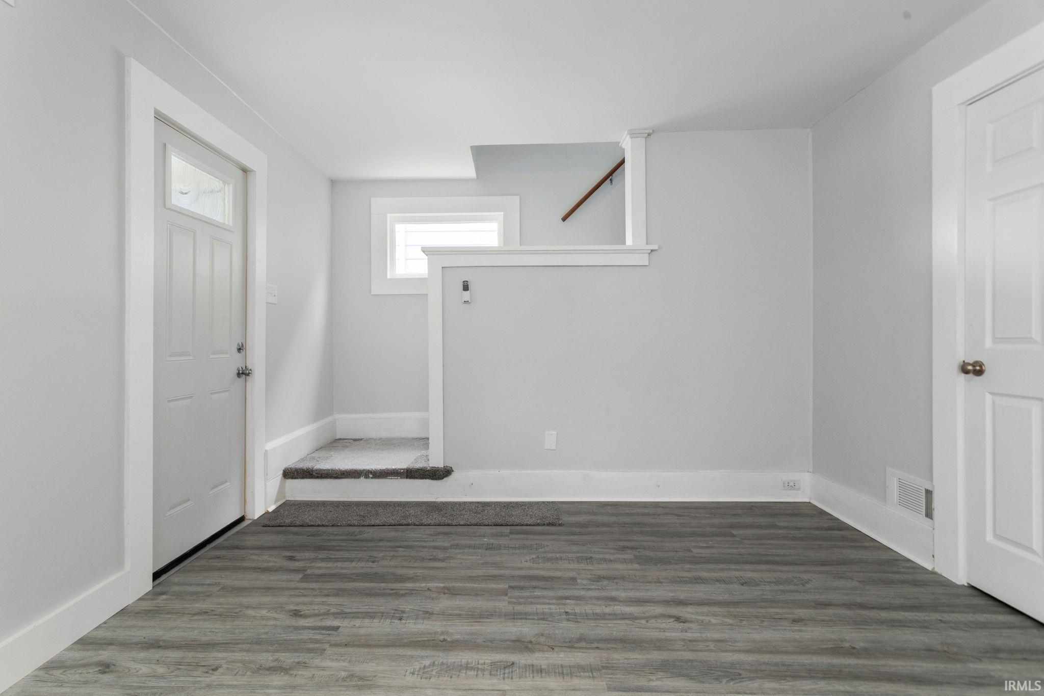 1046 Lawndale Avenue South Bend IN 46628