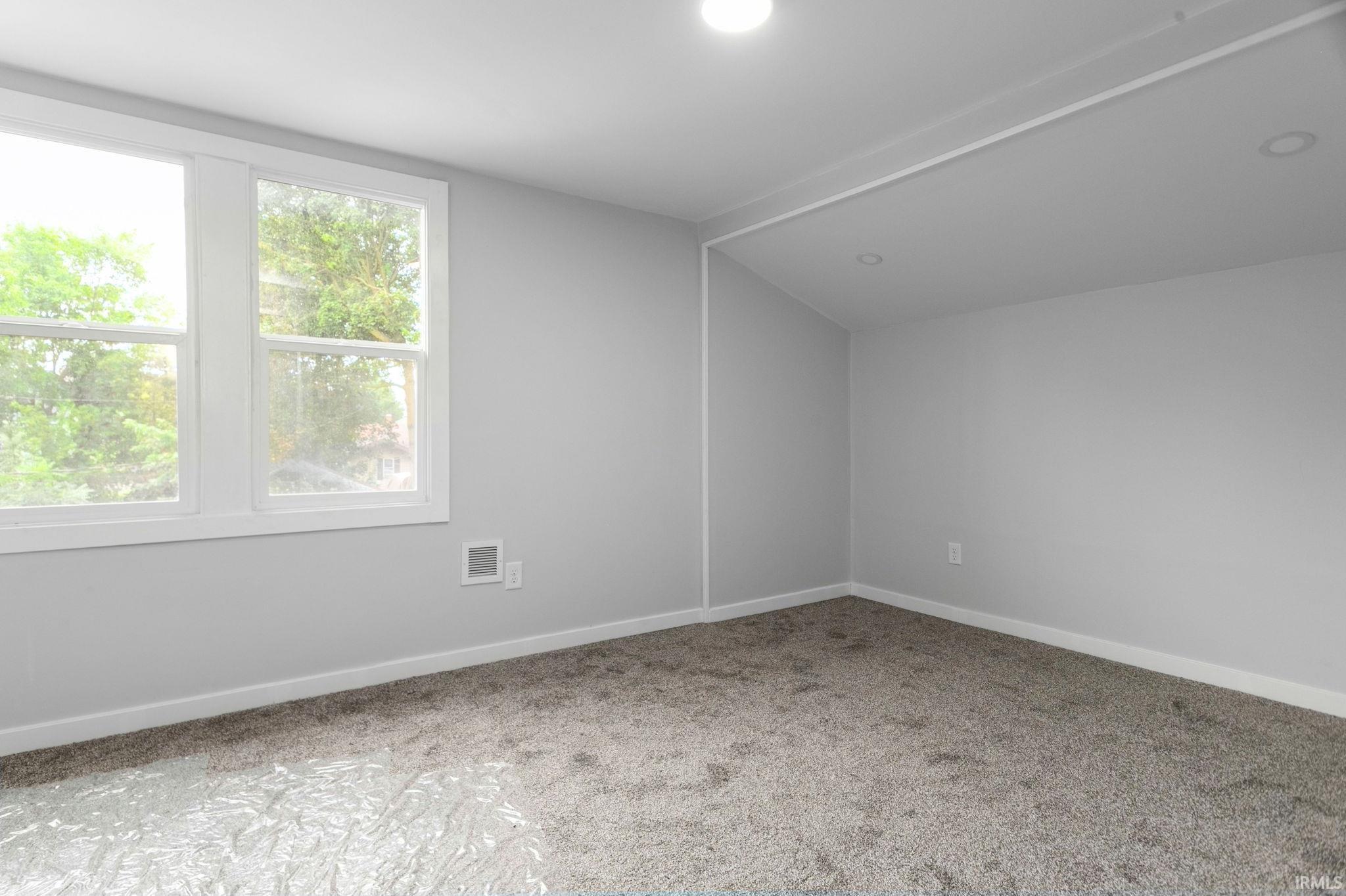 1046 Lawndale Avenue South Bend IN 46628