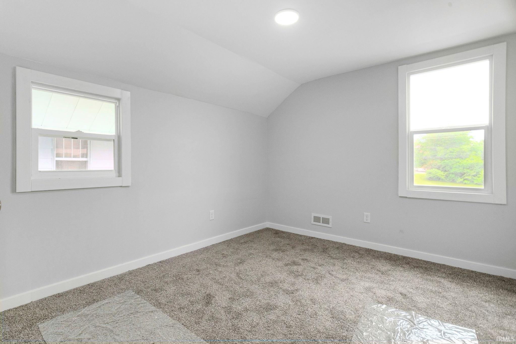 1046 Lawndale Avenue South Bend IN 46628