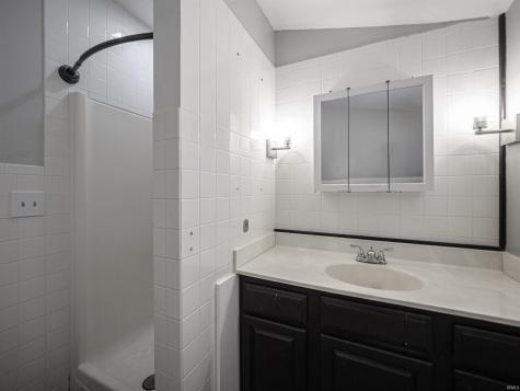 8627 New Harmony Road Evansville IN 47720