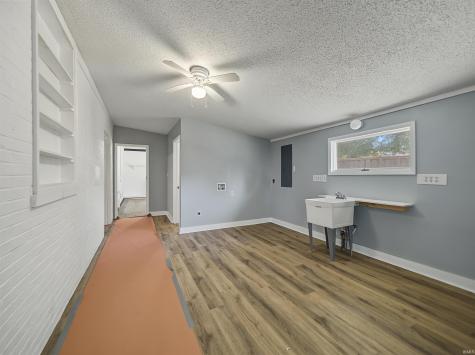 8627 New Harmony Road Evansville IN 47720