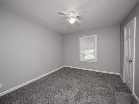 8627 New Harmony Road Evansville IN 47720