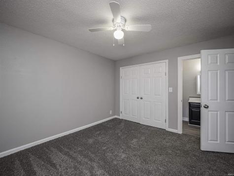 8627 New Harmony Road Evansville IN 47720