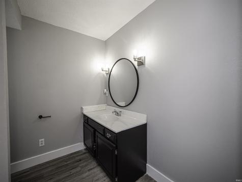 8627 New Harmony Road Evansville IN 47720