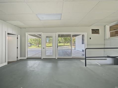 8627 New Harmony Road Evansville IN 47720