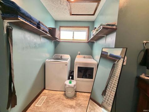 226 E South Street Yeoman IN 47997