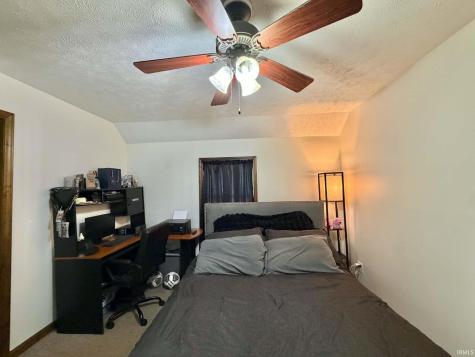 226 E South Street Yeoman IN 47997